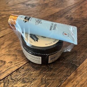 Bundle of Mineral Foot Cream and Salt & Oil Body Scrub